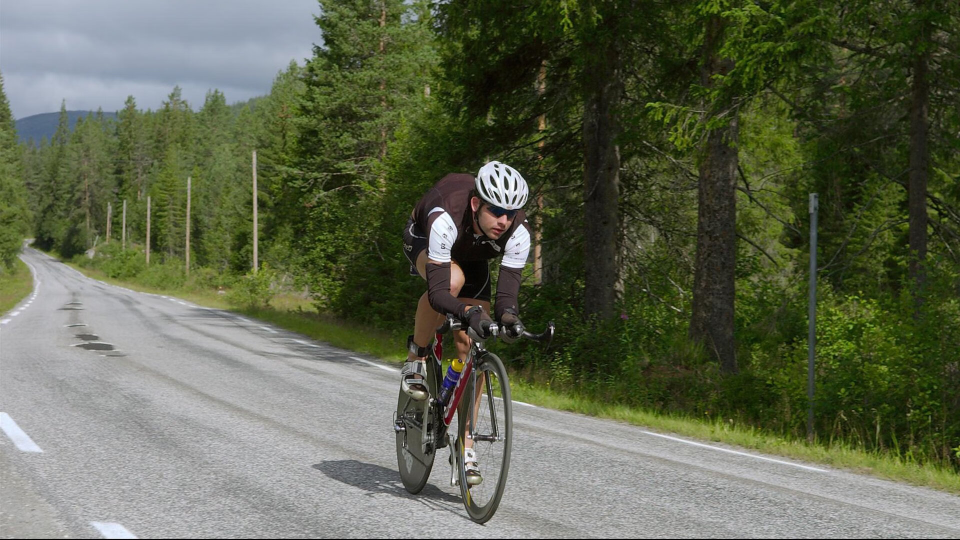 卡拉斯科一剑封喉,厄瓜多尔用半场时间终结伊朗的百年孤独