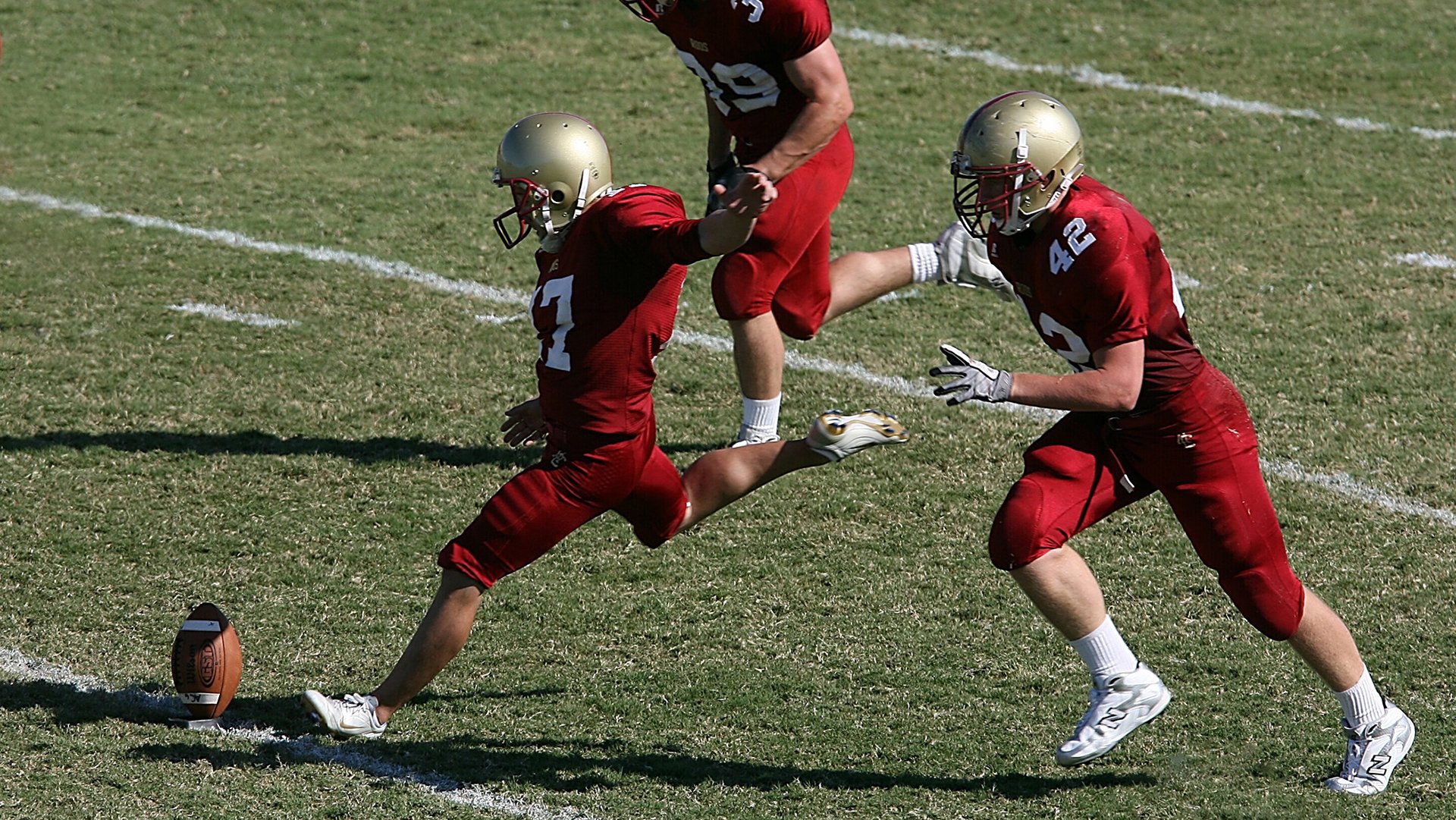 小贾伦点燃赛场，开拓者掀翻雄鹿